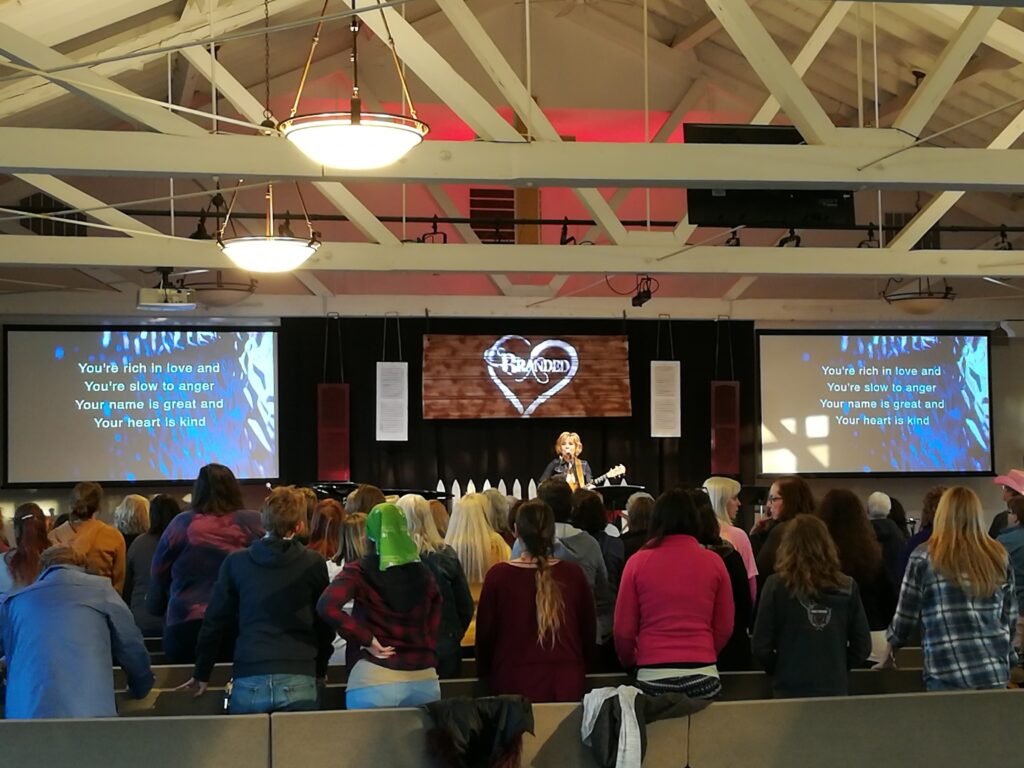 Ladies Retreat worship in Torrey Auditorium